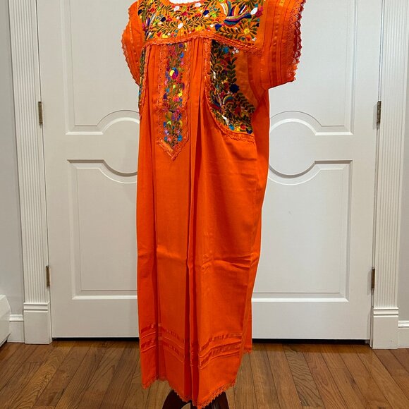 Mexican orange dress, Oaxaca dress, hand embroidery dress. - Picture 8 of 9